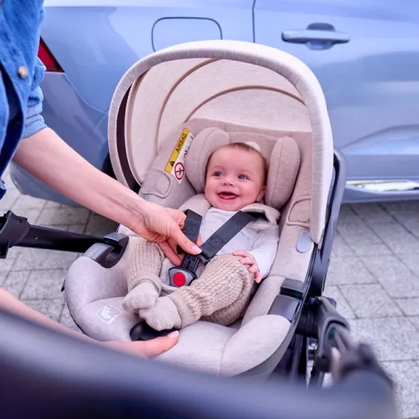 Lionelo - MOXIE i-Size gyerekülés 40–87 cm, homokszínű