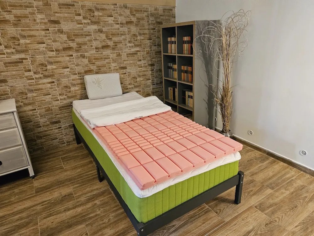 VitaRoll - Red 7 zónás fedőmatrac Antiallergén huzattal 140x200cm