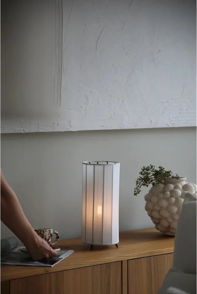 Fekete-fehér asztali lámpa textil búrával (magasság 31,5 cm) Hikari – Markslöjd