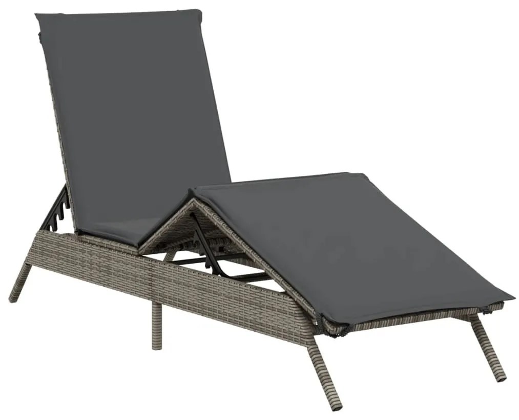 2 db világosszürke polyrattan napozóágy párnával