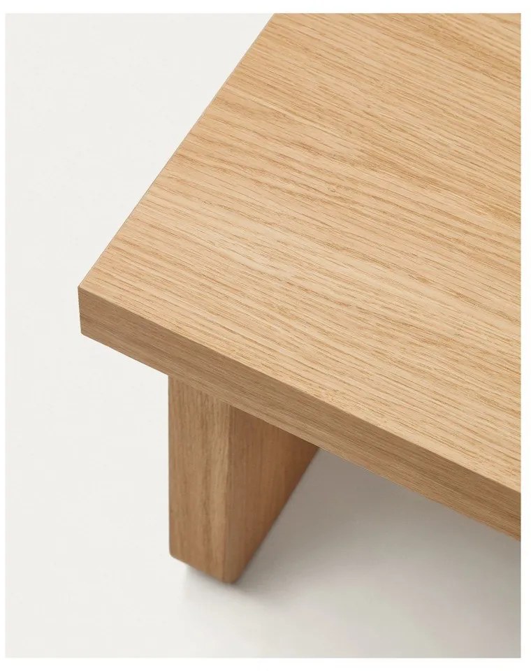 Natúr színű dohányzóasztal tölgyfa dekorral 89x62 cm Oaq – Kave Home