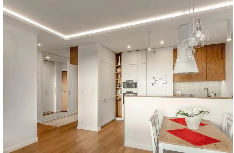 Lámpa Mennyezeti lámpatest MORENA, IP20, négyzet, ezüst