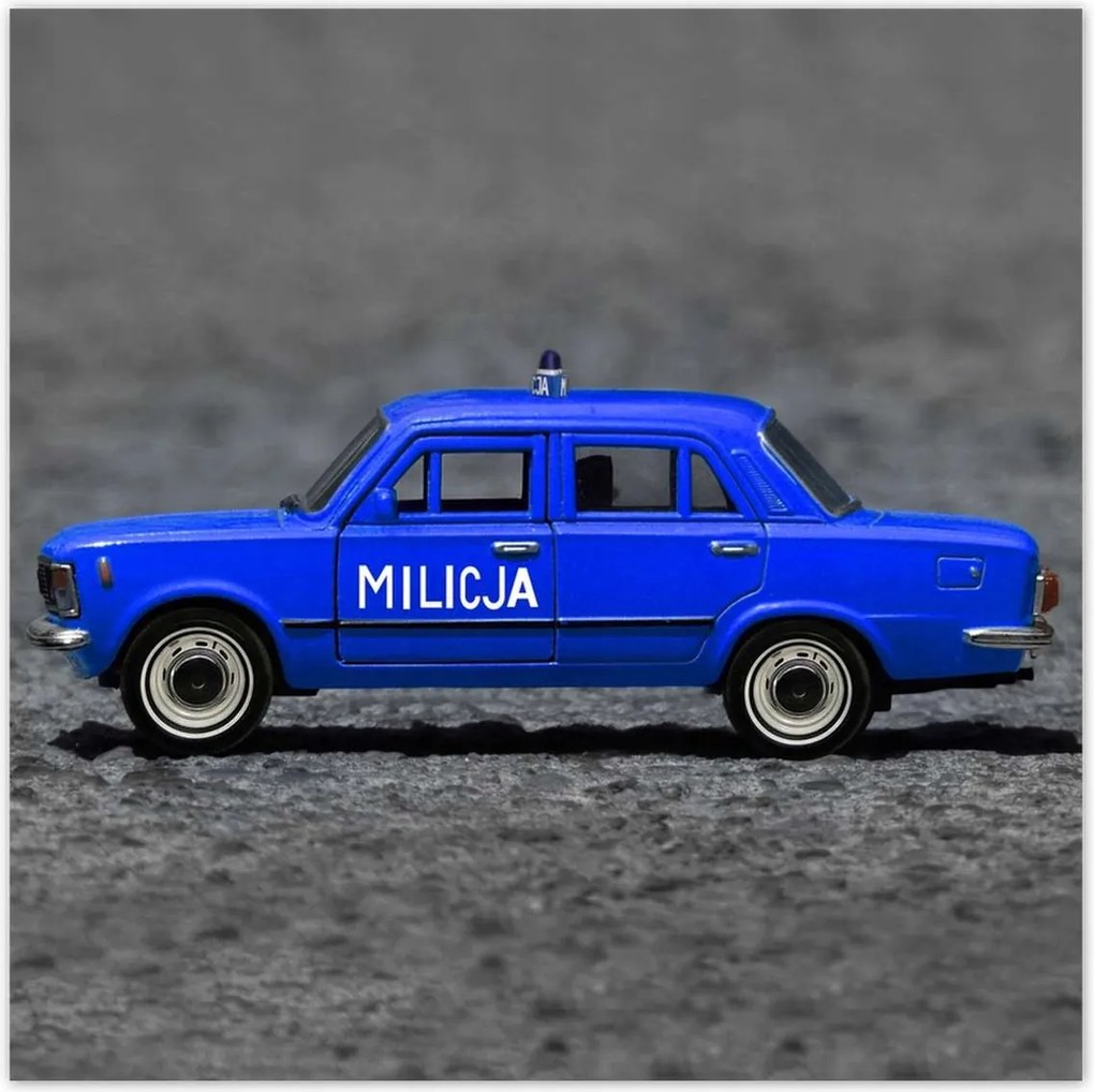 Poszterek 30x30 Nagy Fiat 125P Milícia Mo