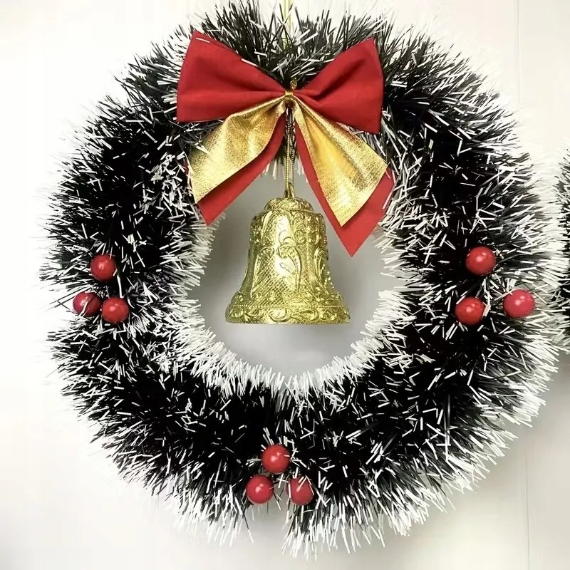 Karácsonyi koszorú 30 cm masnival és csengettyűvel Karácsonyi dekoráció