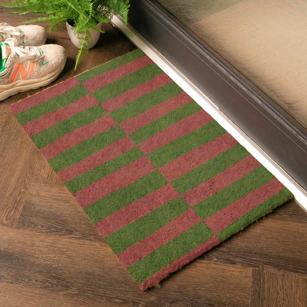 Kókuszrost lábtörlő 40x60 cm Pink &amp; Green Half Stripes – Artsy Doormats