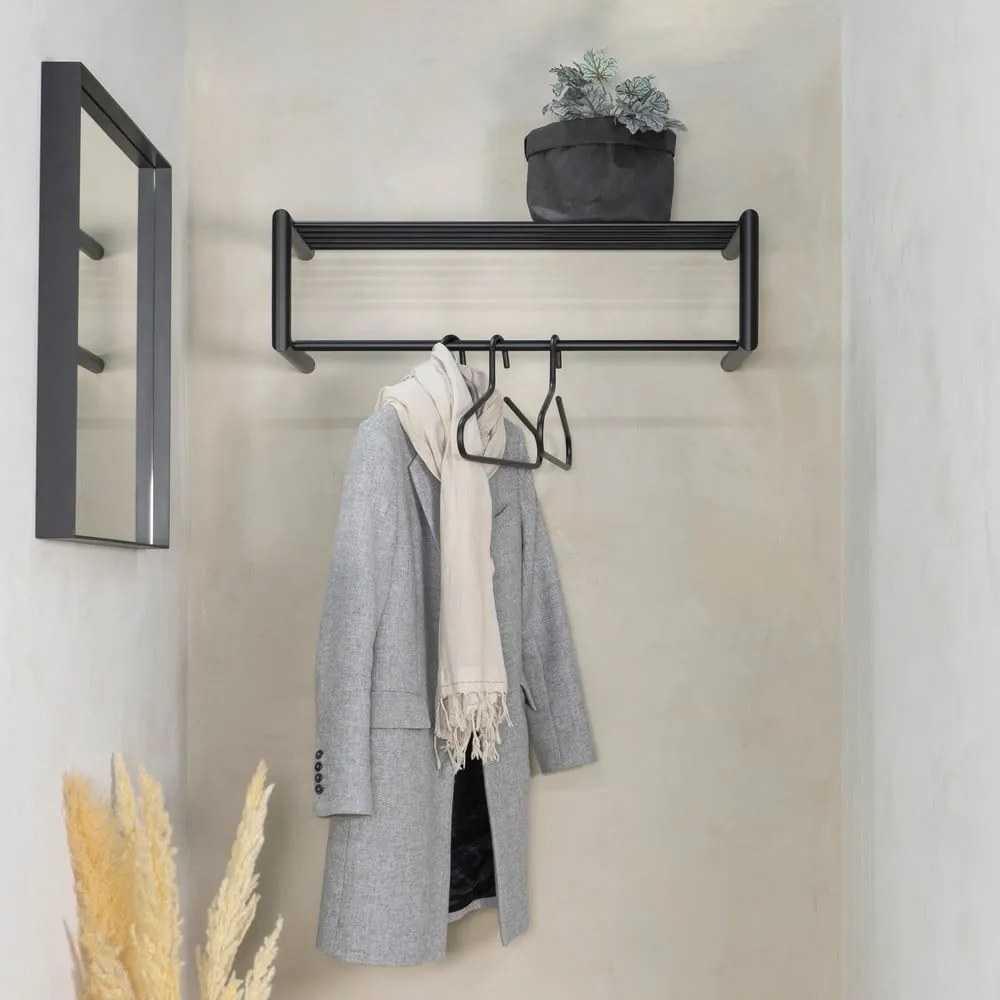 Fekete fém fali fogas polccal 80 cm Smooth – Spinder Design