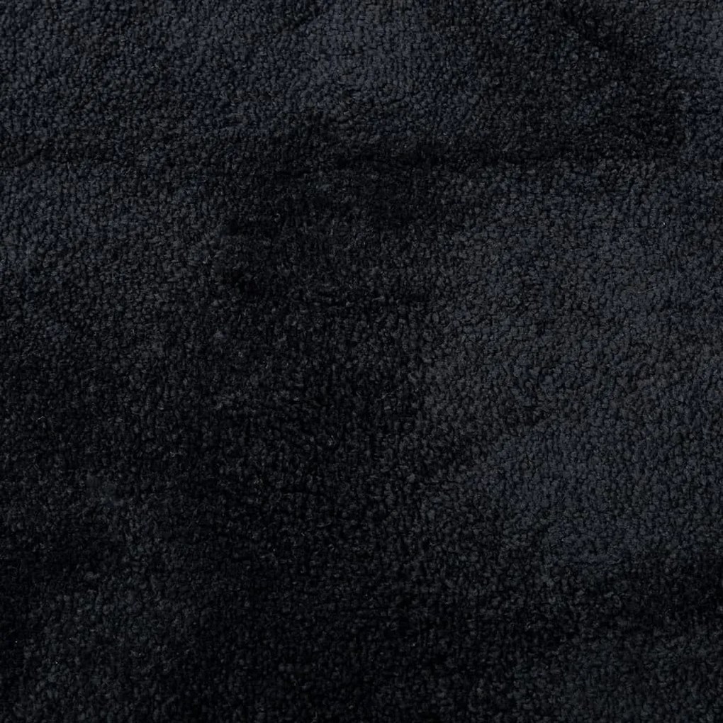OVIEDO fekete rövid szálú szőnyeg 140 x 200 cm