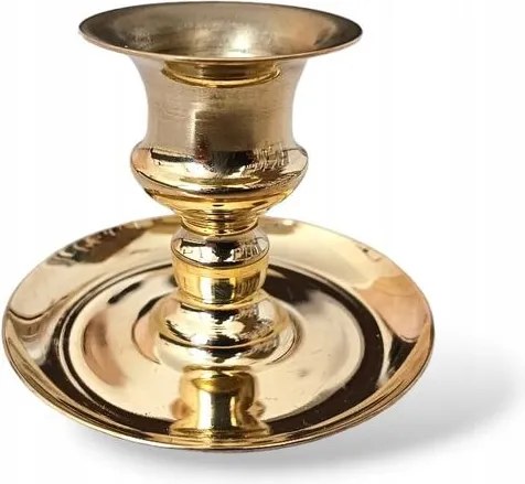 Sárgaréz gyertyatartó vékony gyertyákhoz 2 cm