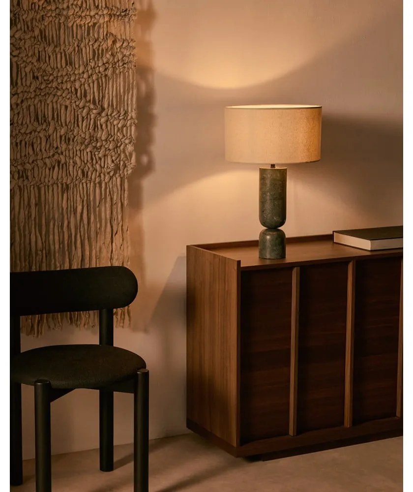 Sötétzöld-bézs márvány asztali lámpa textil búrával (magasság 57 cm) Vex – Kave Home