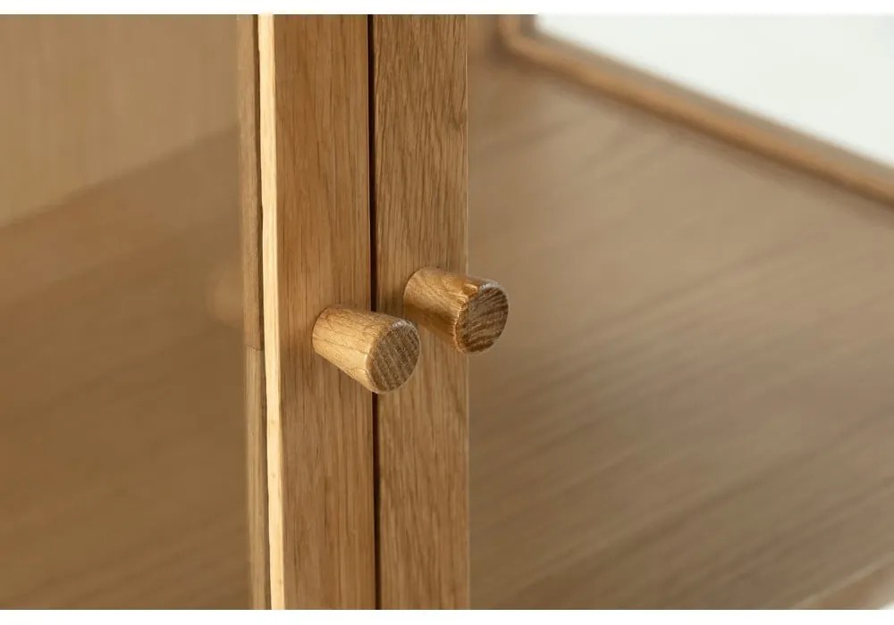 Natúr színű tálalószekrény tölgyfa dekorral 180x80x40 cm Ceci – MOME