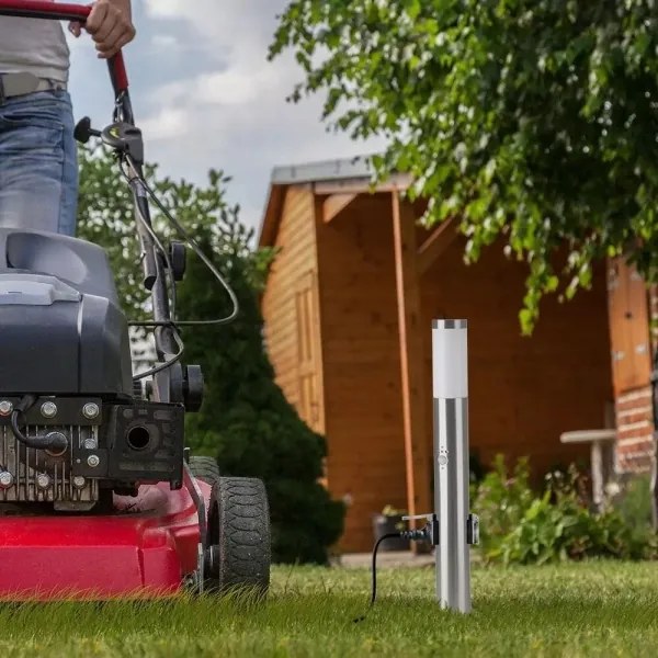 Kültéri érzékelős lámpa + 2 aljzat 1xE27/60W/230V IP44 60cm matt króm