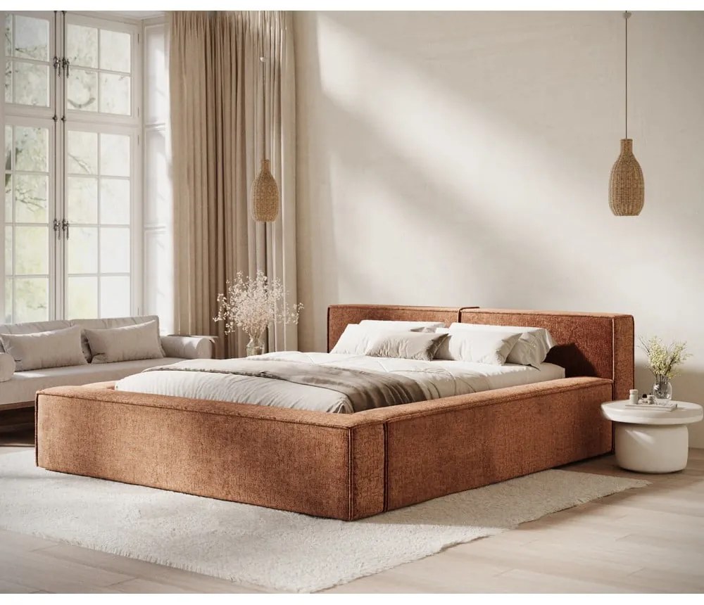 Narancssárga kárpitozott ágyneműtartós franciaágy ágyráccsal 160x200 cm Voliera – Maison de Rêve