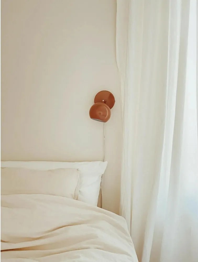 Barna konnektorhoz csatlakoztatható fali lámpa Pop – Markslöjd