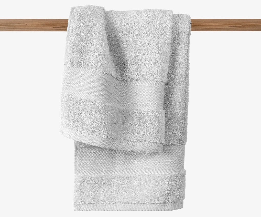 Goldea bambuszszálas törölköző és fürdőlepedő - világosszürke 50 x 100 cm