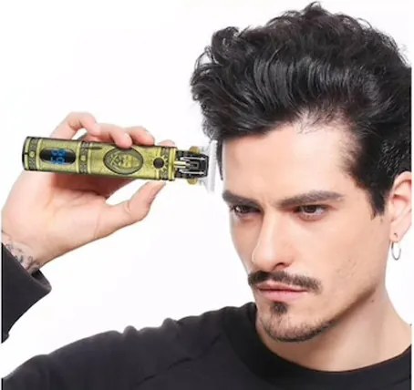 VGR Akkumulátoros Minőségi Gravírozott Férfi Hajvágó Gép 1500 mAh Lítium Akku Digitális kijelzővel