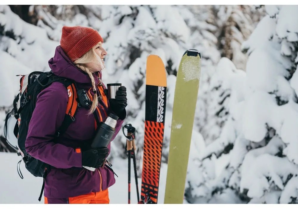 Fekete rozsdamentes acél termosz 750 ml Legendary Classic Black – Stanley