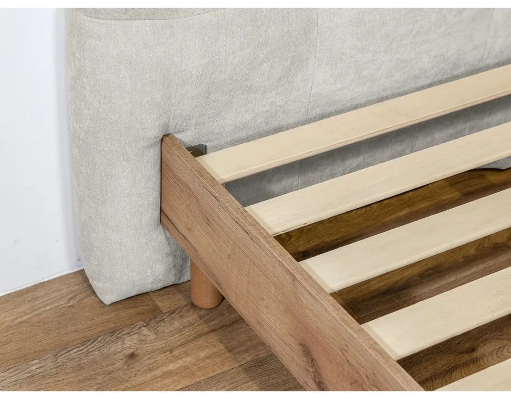 Világosszürke kárpitozott franciaágy ágyráccsal 160x200 cm Kumo – Bobochic Paris