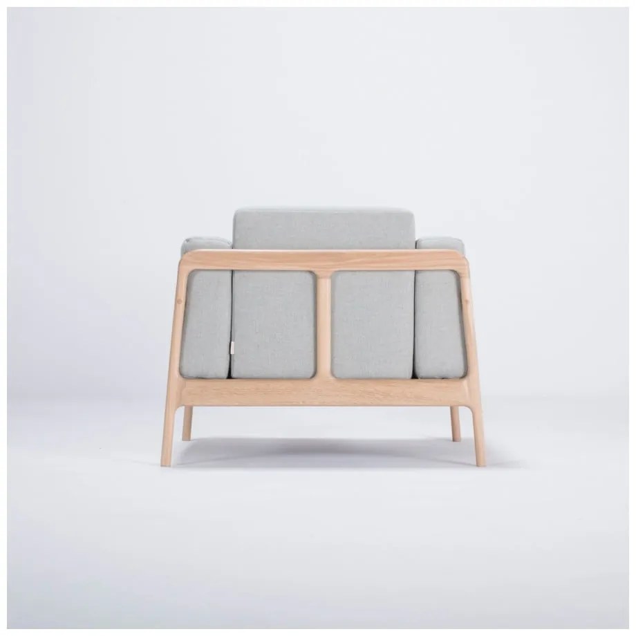 Fawn tölgyfa fotel kékesszürke szövet ülőrésszel - Gazzda