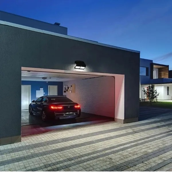 LED Napelemes fali lámpa érzékelővel LED/7W/3,7V 4000K IP65 fekete