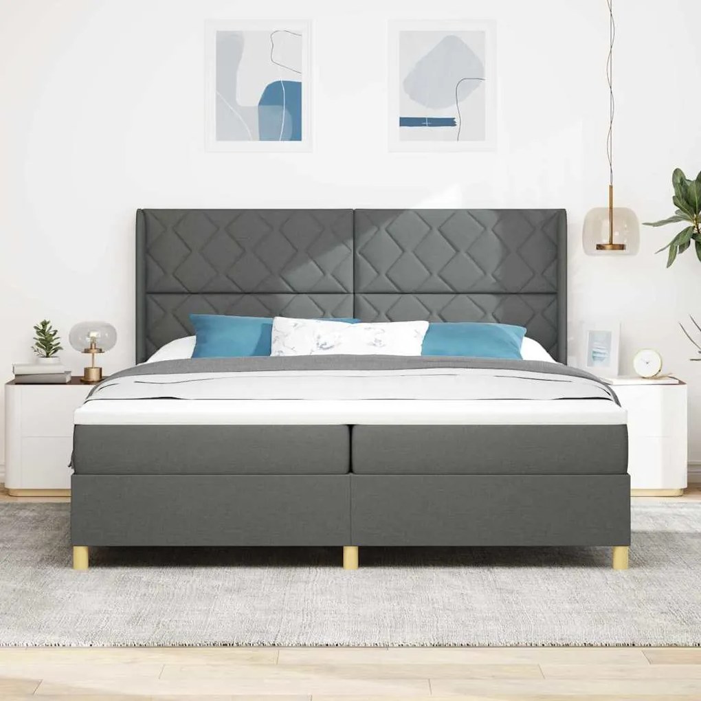 Boxrugós ágy matracmal Szürke 200 x 200 cm szövet