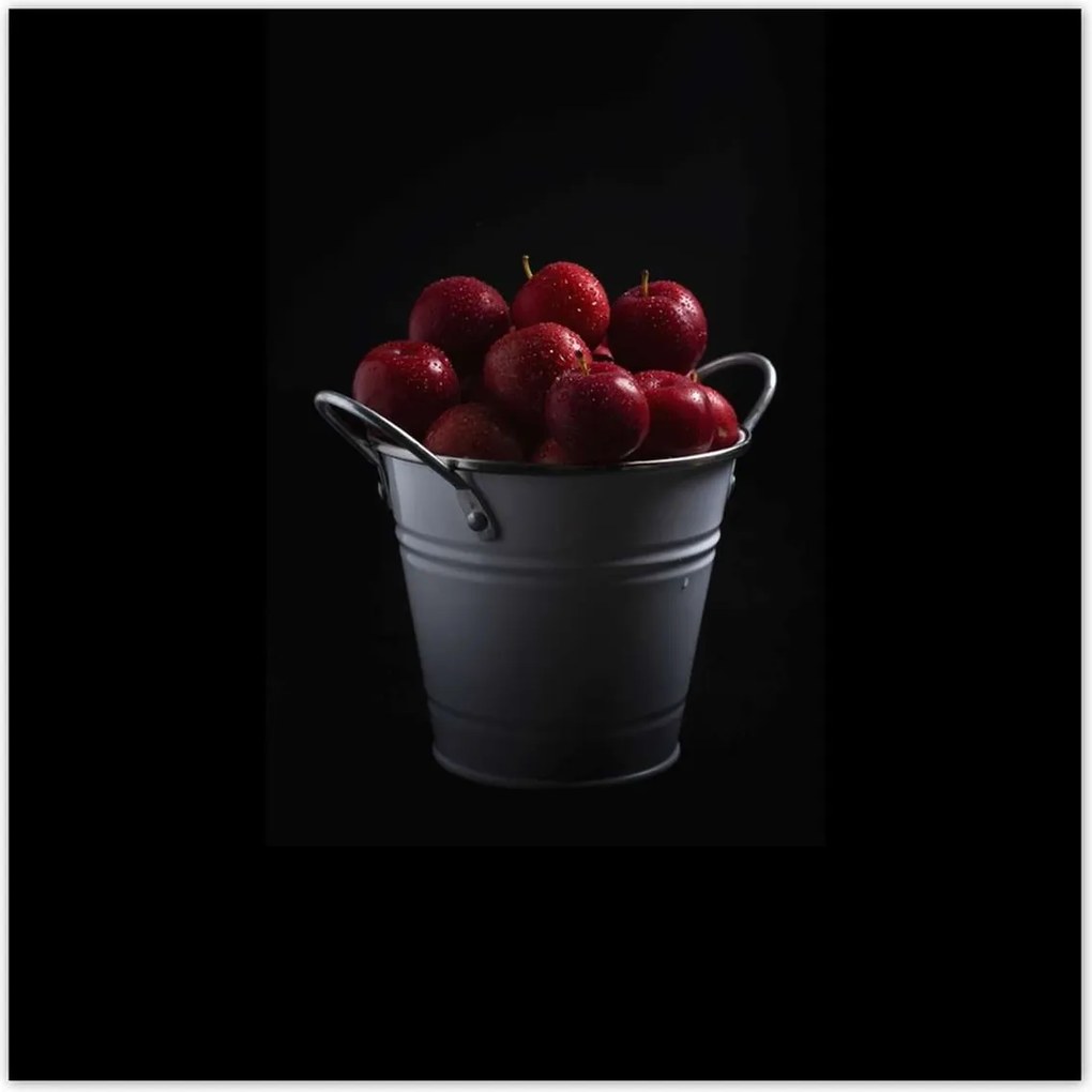 Poszterek 30x30 Piros alma egy vödörben