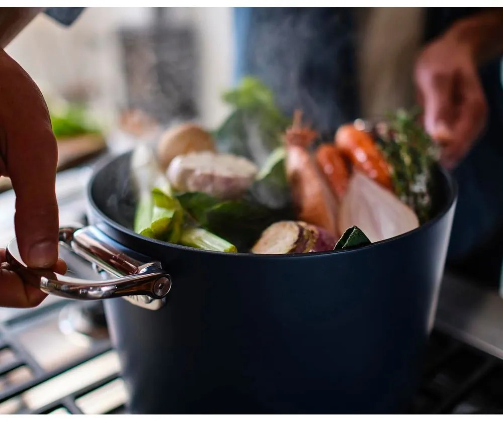 Indukciós tűzhelyhez alkalmas edény fedővel, kerámia felülettel Space – Joseph Joseph