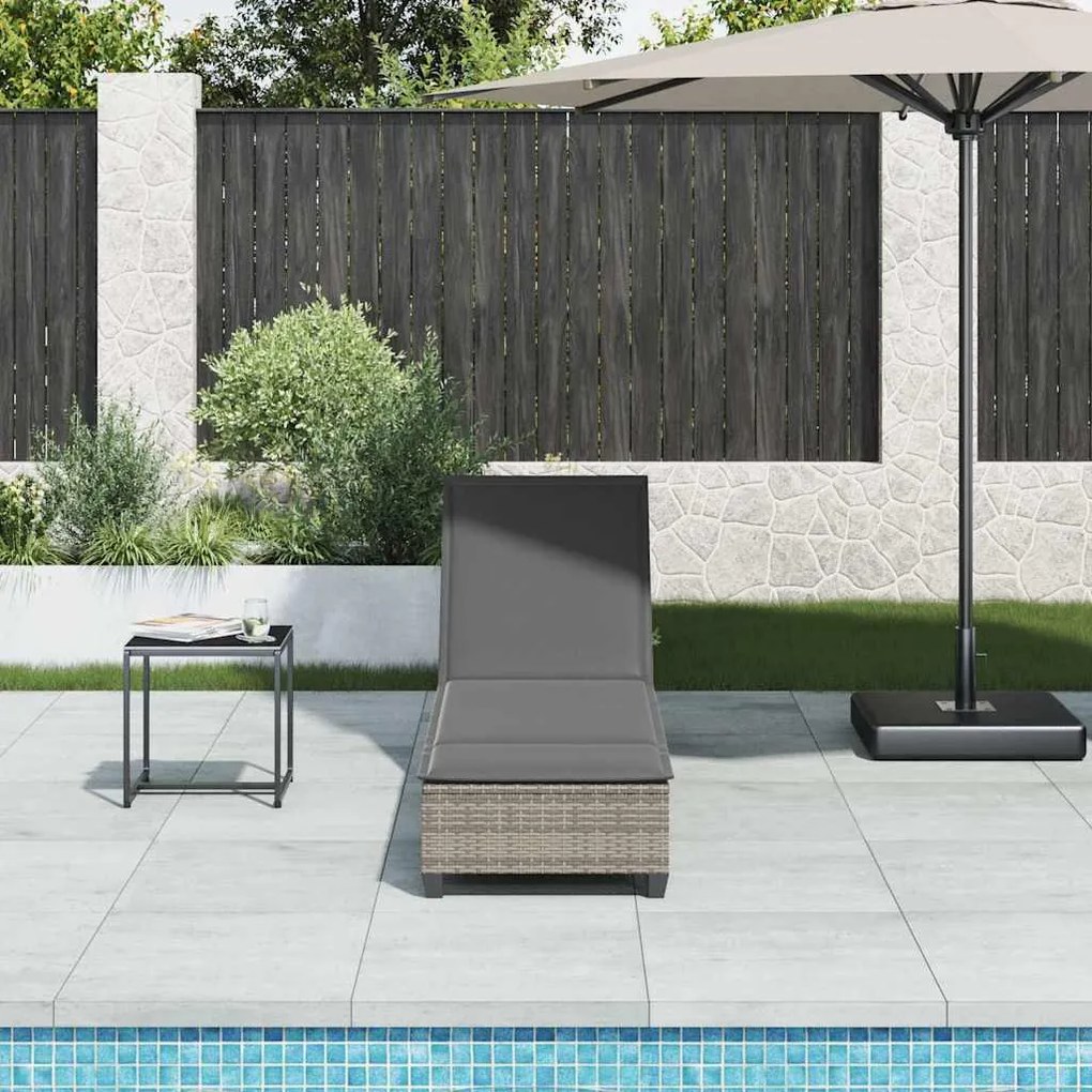 Szürke polyrattan napozóágy párnákkal 55x200x25,5 cm
