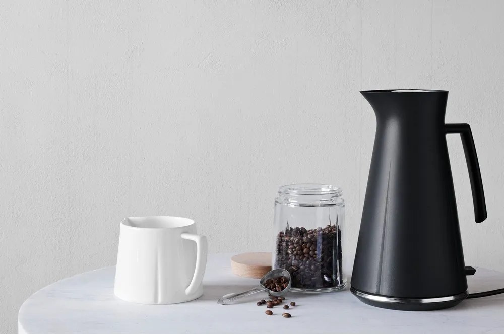 Fekete vízforraló 1,4 l Grand Cru – Rosendahl