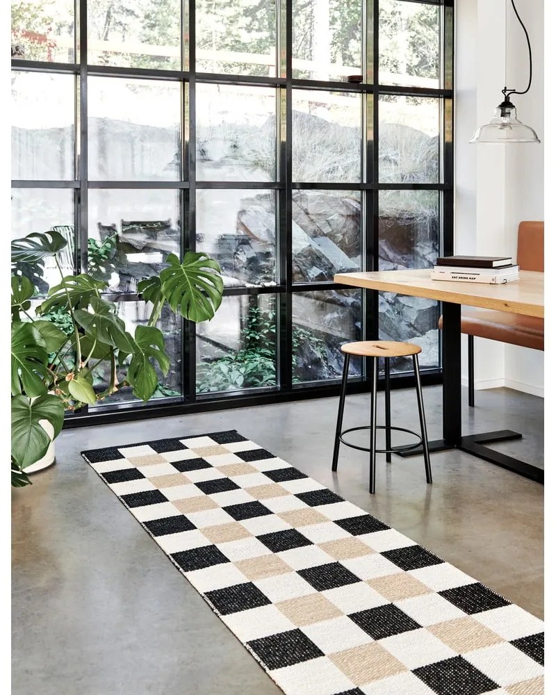 Fekete-krémszínű kültéri-beltéri futószőnyeg 70x300 cm Pix Black Vanilla – Pappelina