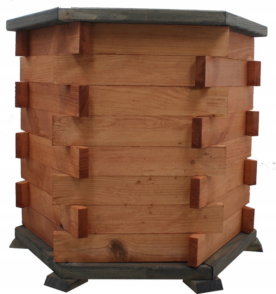 Virágtartó nagy fa virágágyás a kertbe