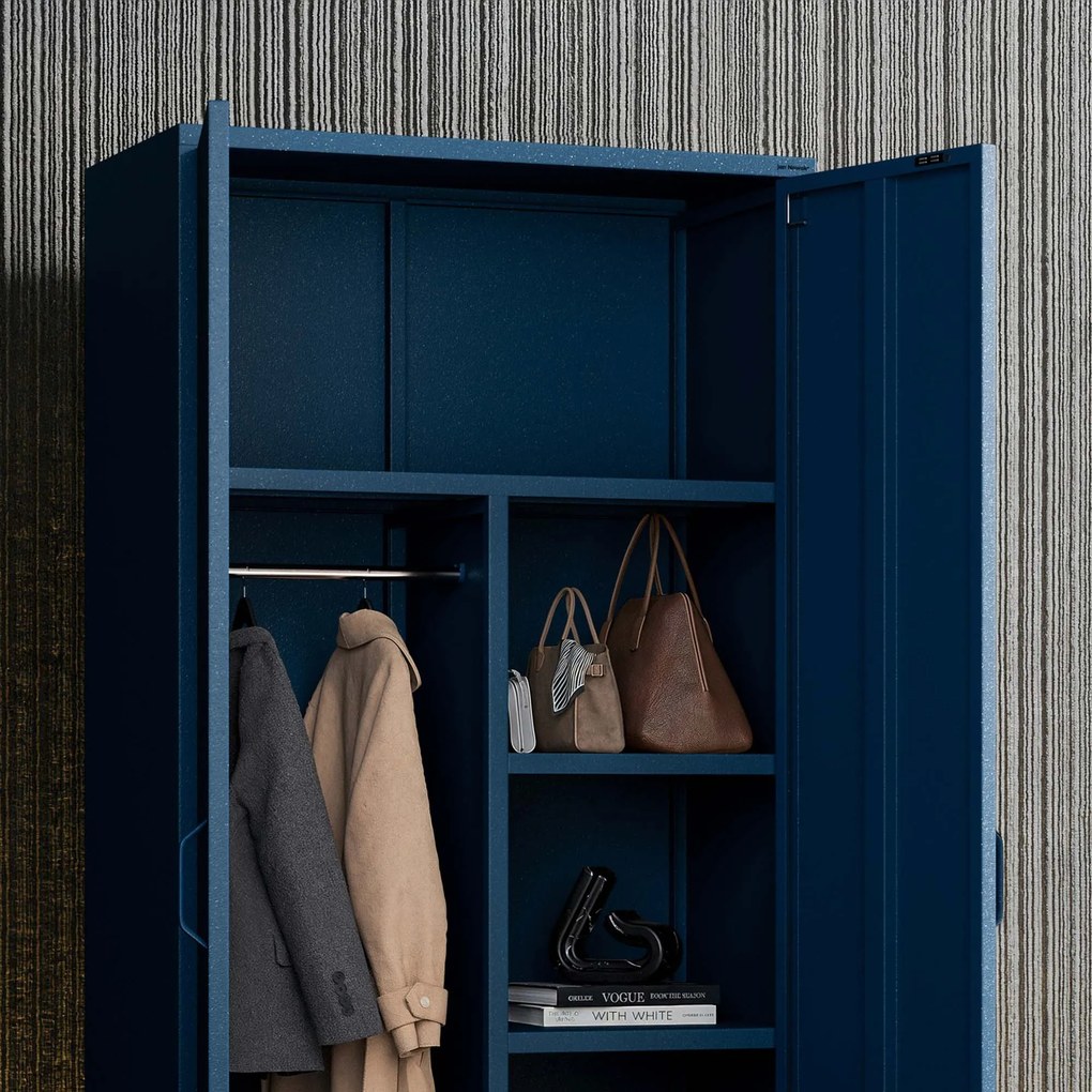 Ruhásszekrény fém loft stílusú lábakon sötétkék, 800x1850x450 mm: FLAVIO Modern