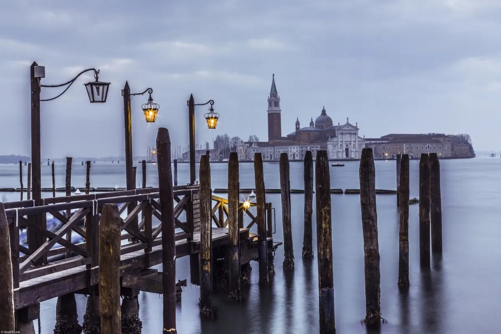 Poszter 45x30cm Vízpart a velencei lagúnánál, Assaf Frank