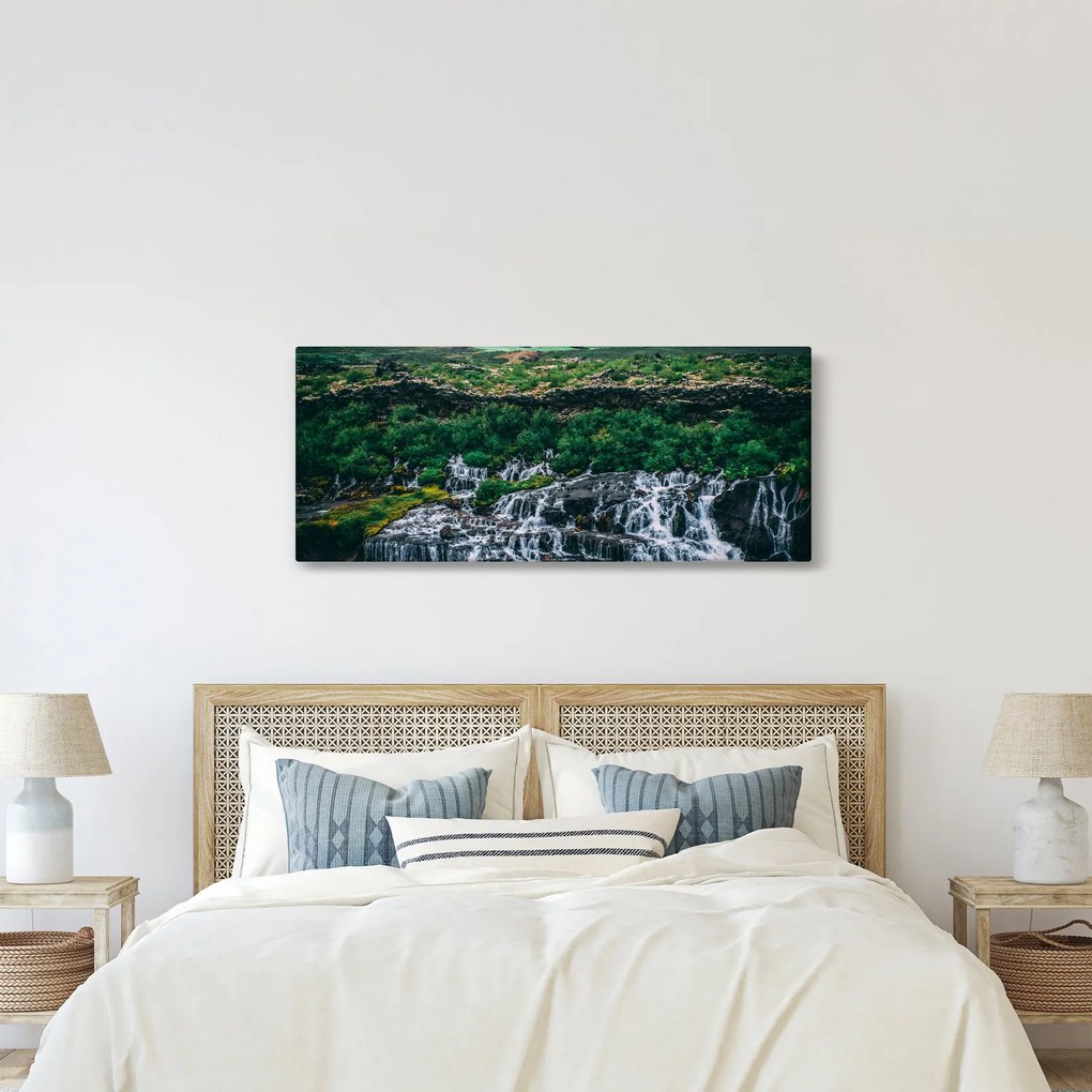 Vízesések képe a természetben (120x50 cm)
