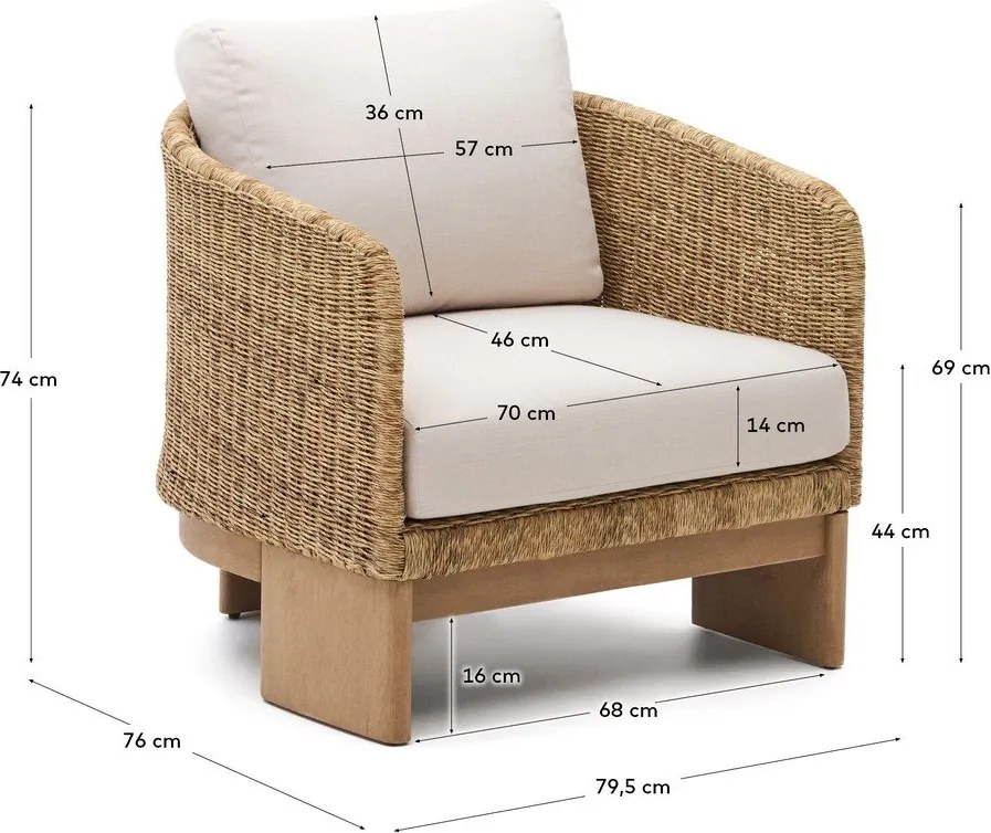 Bézs-natúr színű tömörfa-műrattan kerti fotel Xoriguer – Kave Home