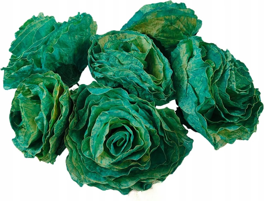 Rózsa a tengeri magnólia szárított leveleiből