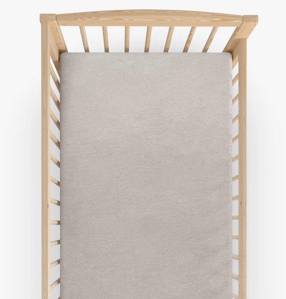 Goldea nem áteresztő frottír matracvédő kiságyba - szürkésbarna 60 x 120 cm