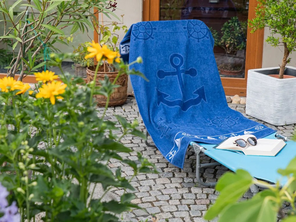 HORGONY és KORMÁNYLAPÁT kék strandtörölköző