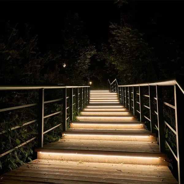 LED Dimmelhető napelemes szalag LED/1,2W/3,7V 4000K IP67 5m