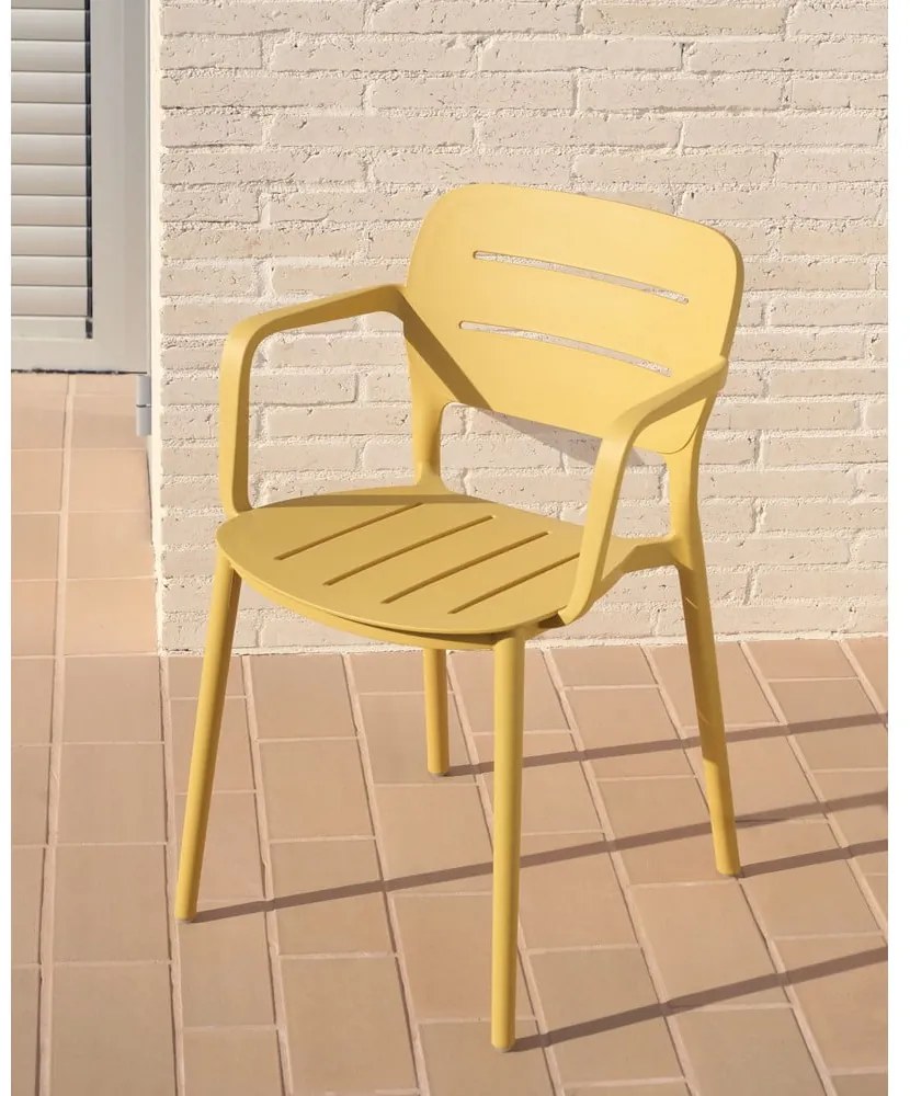 Sárga műanyag kerti szék Morella – Kave Home
