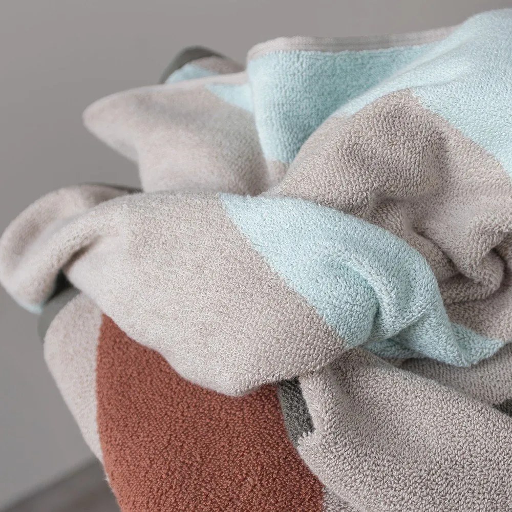 Mentazöld frottír bio pamut fürdőlepedő 70x133 cm Diagonal – Mette Ditmer Denmark