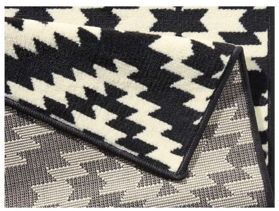 Basic Nordic fekete-fehér futószőnyeg, 80 x 200 cm - Hanse Home