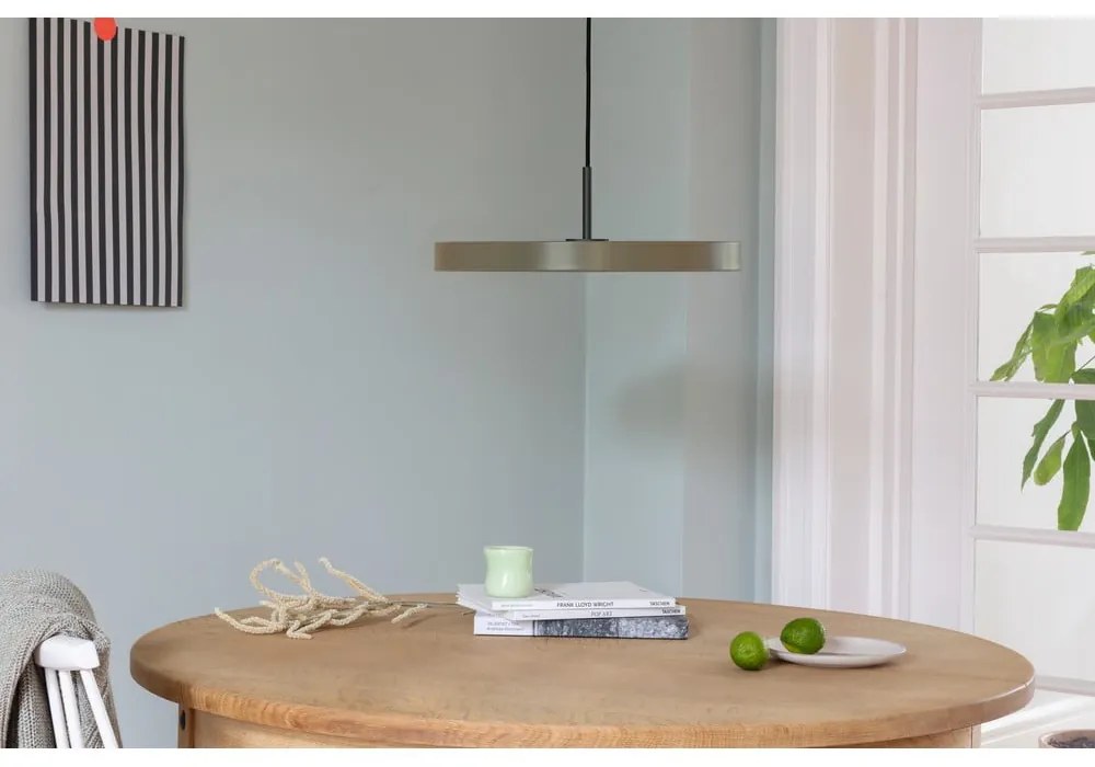 Világosbarna LED függőlámpa fém búrával ø 43 cm Asteria Medium – UMAGE