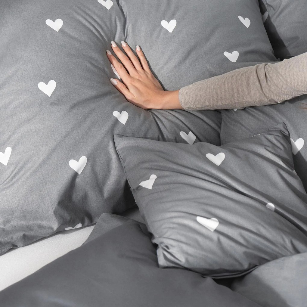 Goldea pamut ágyneműhuzat - szívecskék, szürke alapon 140 x 220 és 70 x 90 cm