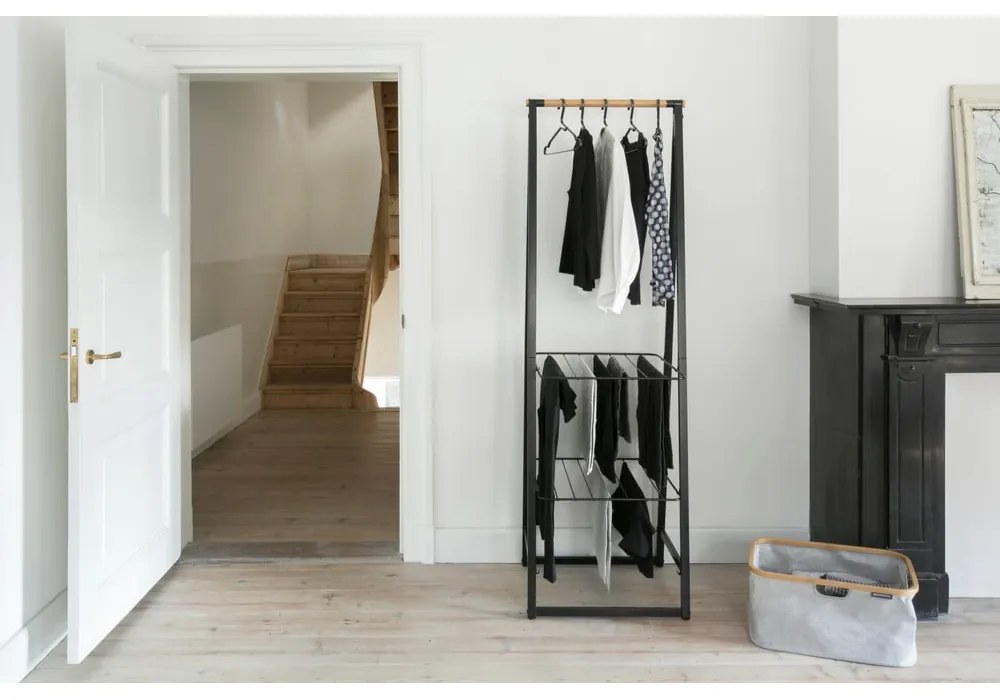 Fekete acél ruhatartó állvány Linn – Brabantia