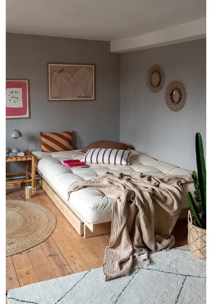 Natúr színű borovi fenyő franciaágy tárolóhellyel és ágyráccsal 180x200 cm Kanso – Karup Design