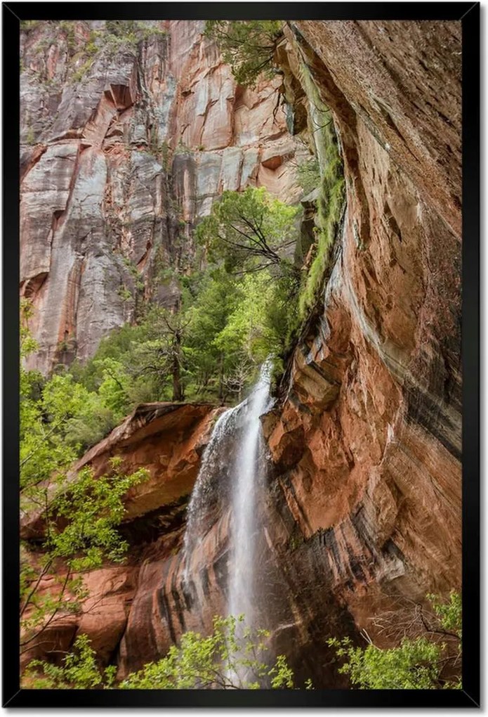 Poszterek keretben 40x60 Gyönyörű vízesés Hegyek