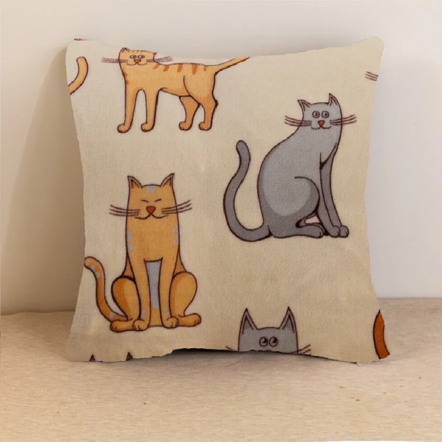 Mikroplüss párnahuzat COLORED CATS 45x45 cm, krémszínű