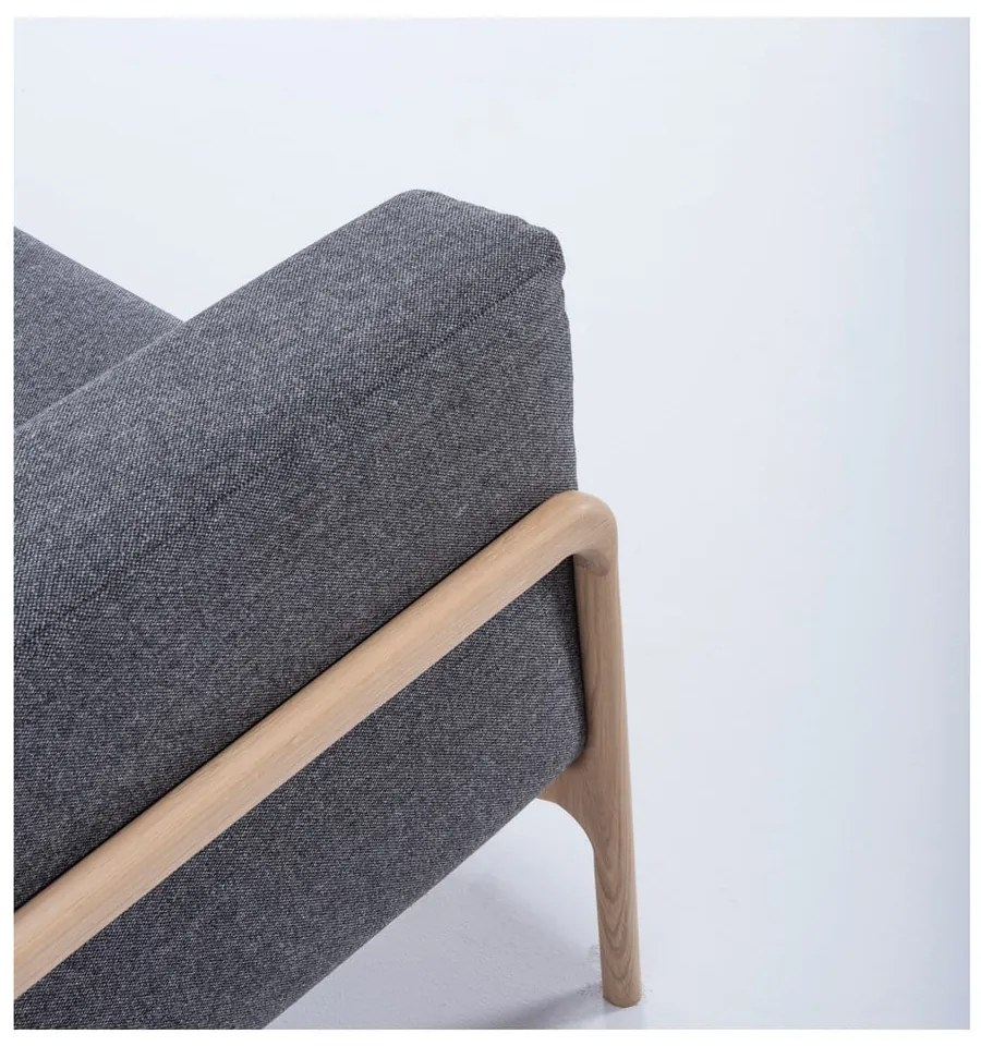 Fawn Plus sötétszürke kanapé tölgyfából, 240 cm - Gazzda