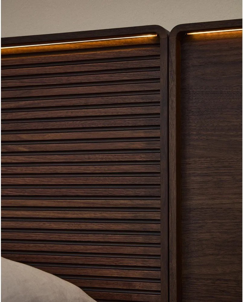 Barna nyírfa franciaágy ágyráccsal 180x200 cm Norlen – Kave Home