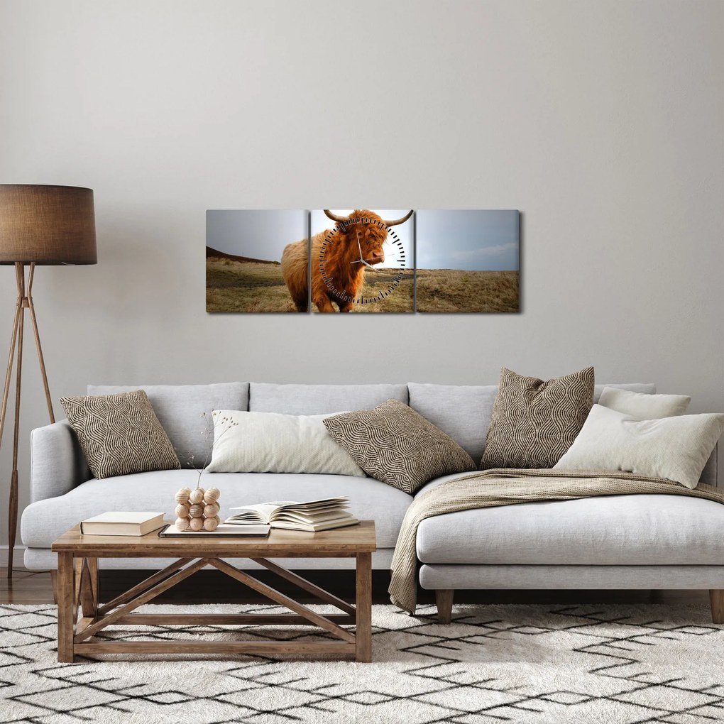 Egy skót tehén képe (órával) (90x30 cm)